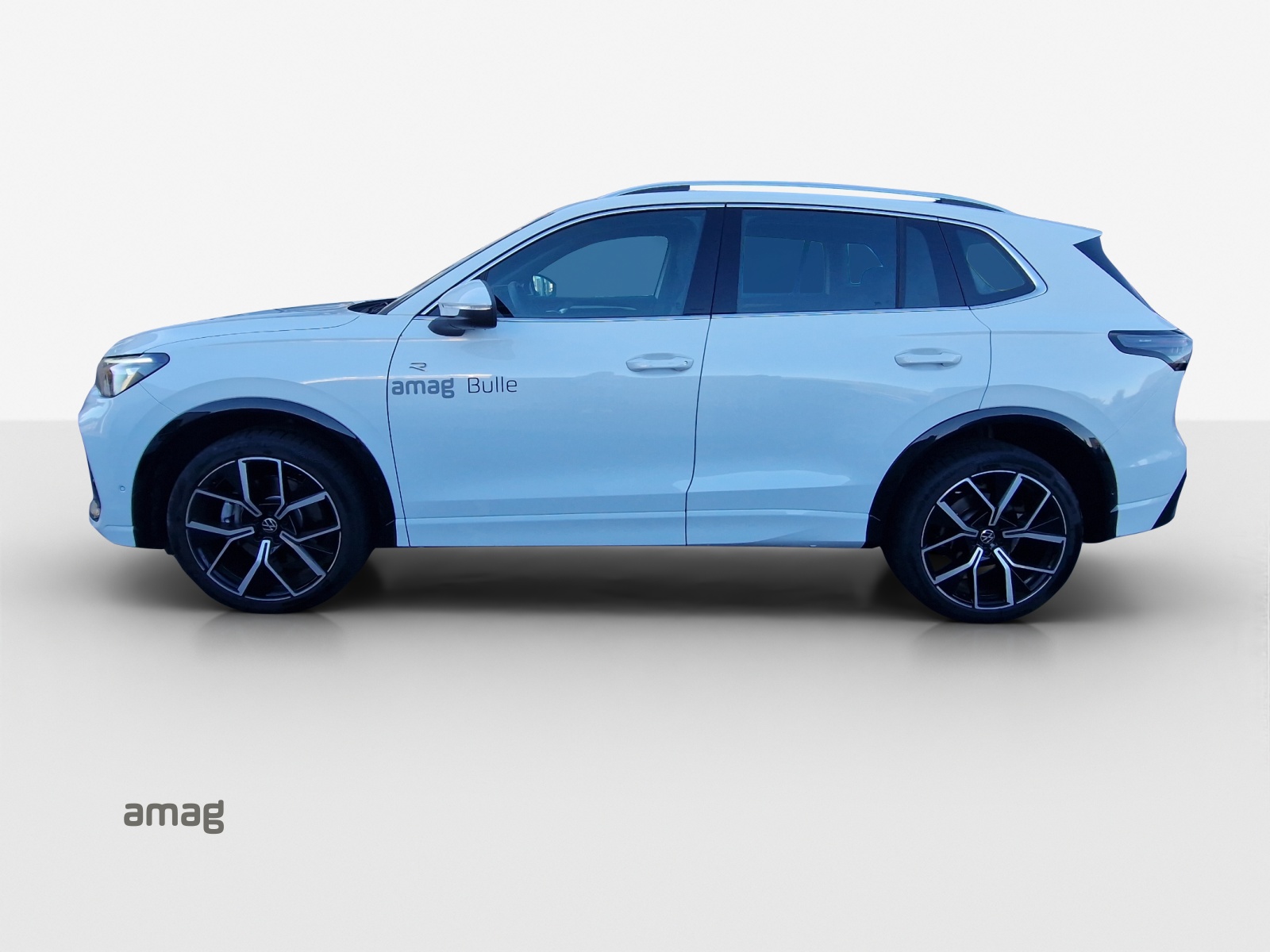 VW Tiguan 2.0 TSI DSG R-Line 4Motion-image-1