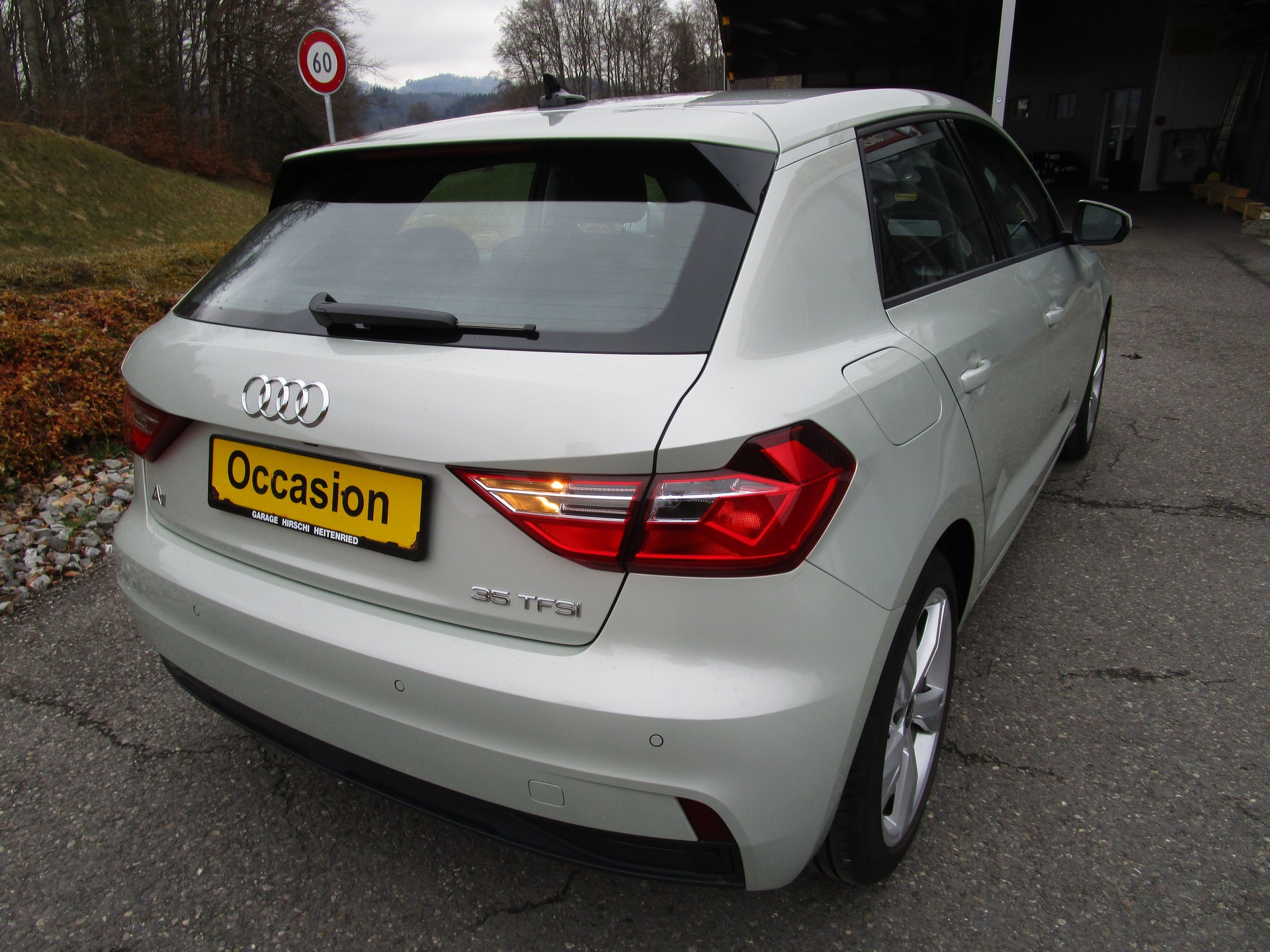 AUDI A1 Sportback 35 TFSI S-tronic-image-3