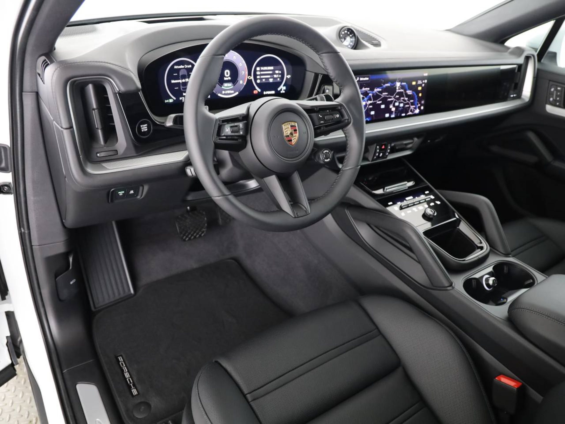 PORSCHE Cayenne E-Hybrid Coupé-image-3