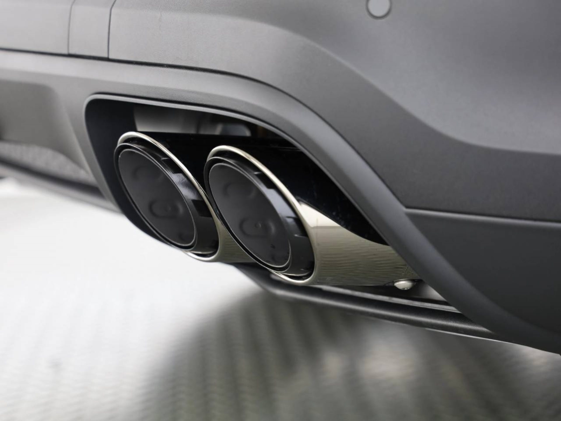 PORSCHE Cayenne E-Hybrid Coupé-image-19