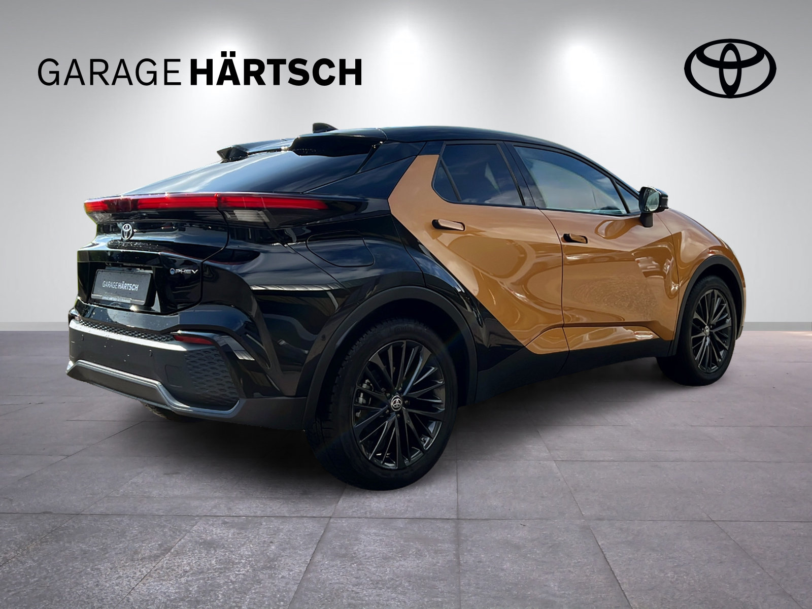 TOYOTA C-HR 2.0 PHEV Style Premiere-image-6