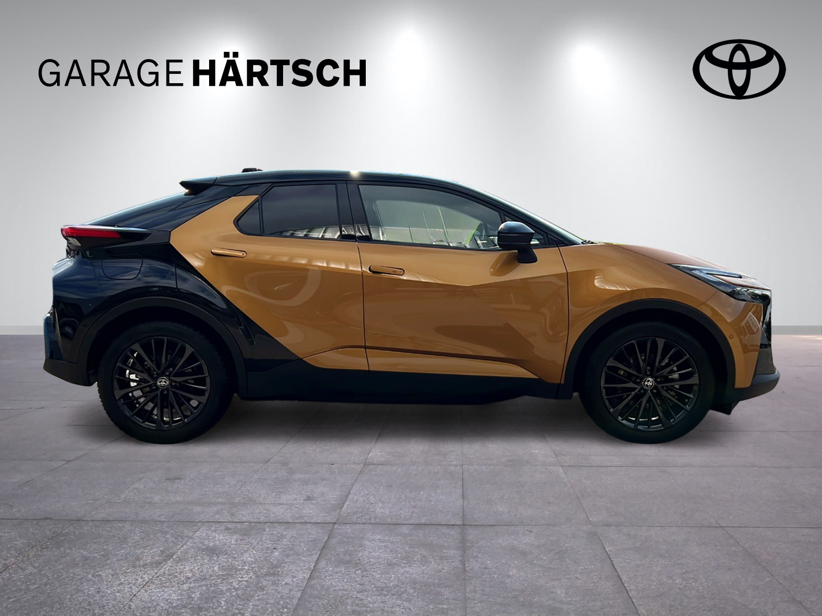 TOYOTA C-HR 2.0 PHEV Style Premiere-image-7