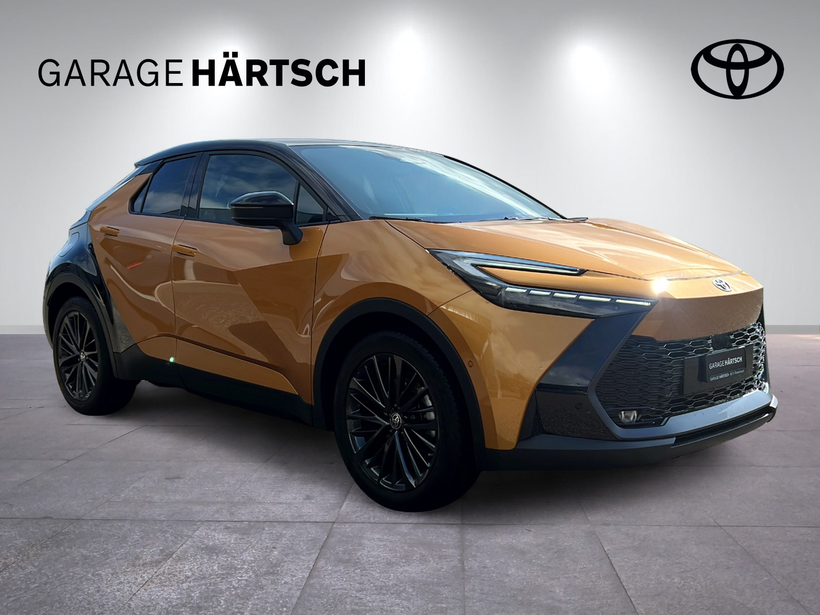 TOYOTA C-HR 2.0 PHEV Style Premiere-image-8