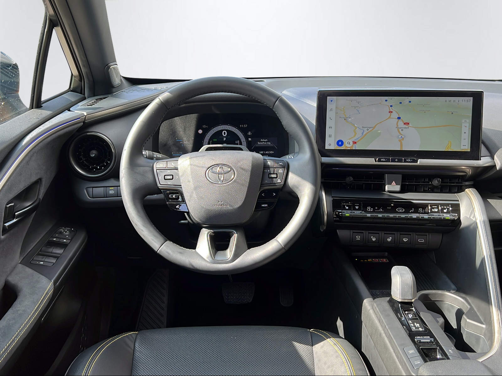 TOYOTA C-HR 2.0 PHEV Style Premiere-image-12