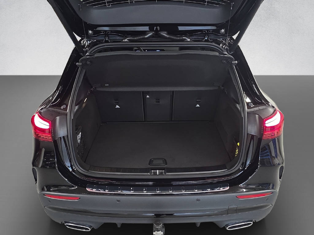 MERCEDES-BENZ GLA 200 AMG Line Night Star-image-8