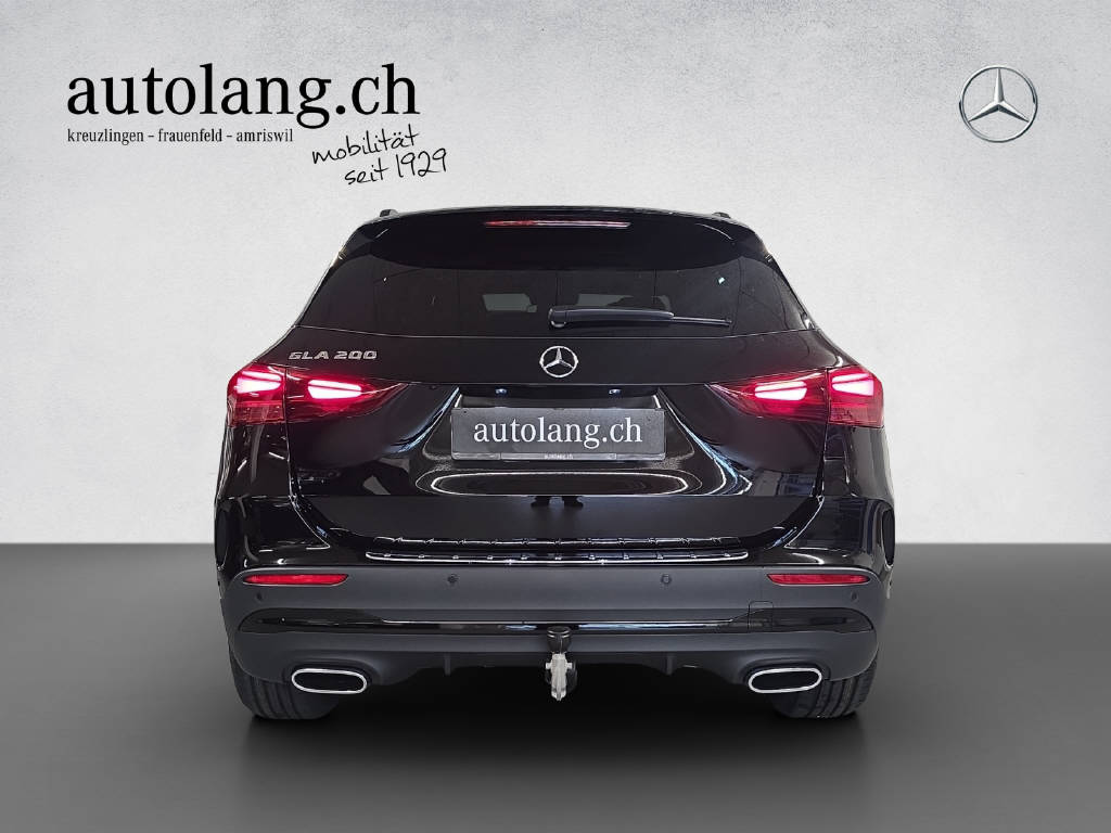MERCEDES-BENZ GLA 200 AMG Line Night Star-image-16