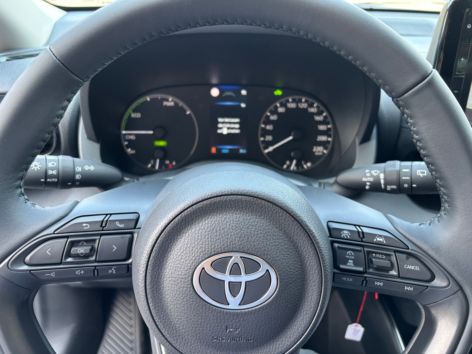 TOYOTA Yaris 1.5 Comfort e-CVT-image-10