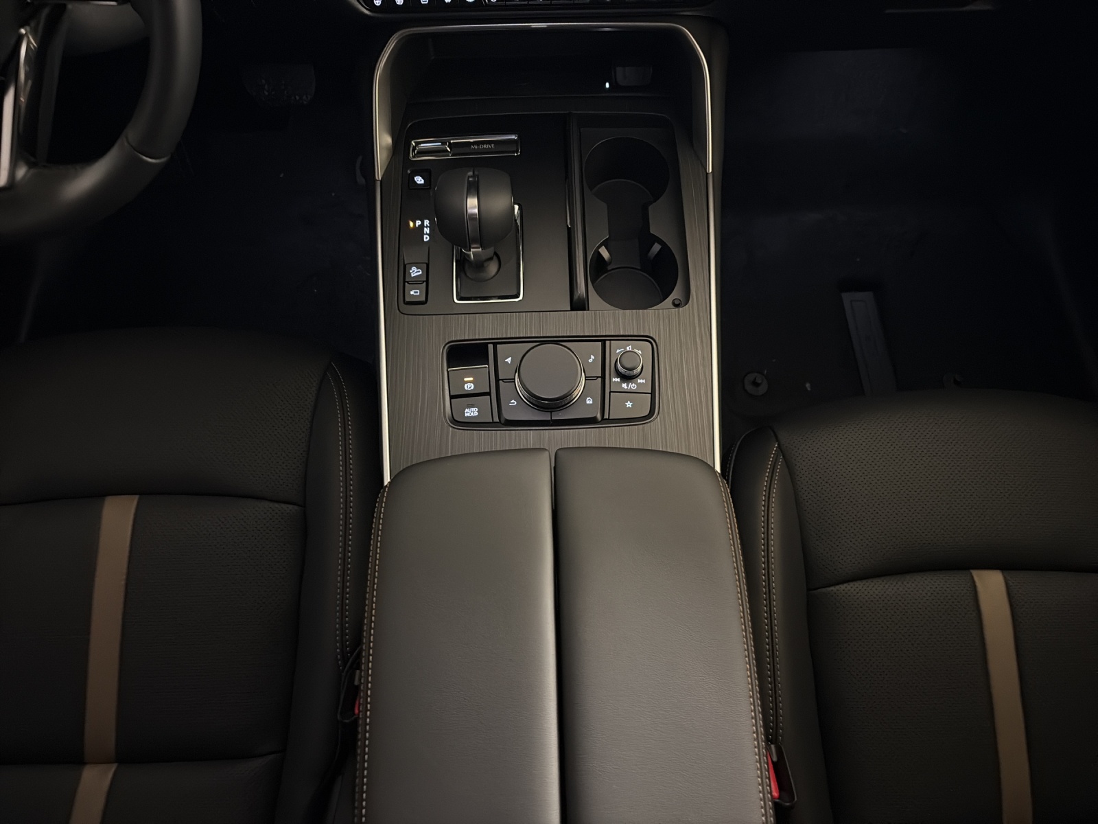 MAZDA CX-80 e-Skyactiv PHEV 327 AWD Homura Plus-image-16
