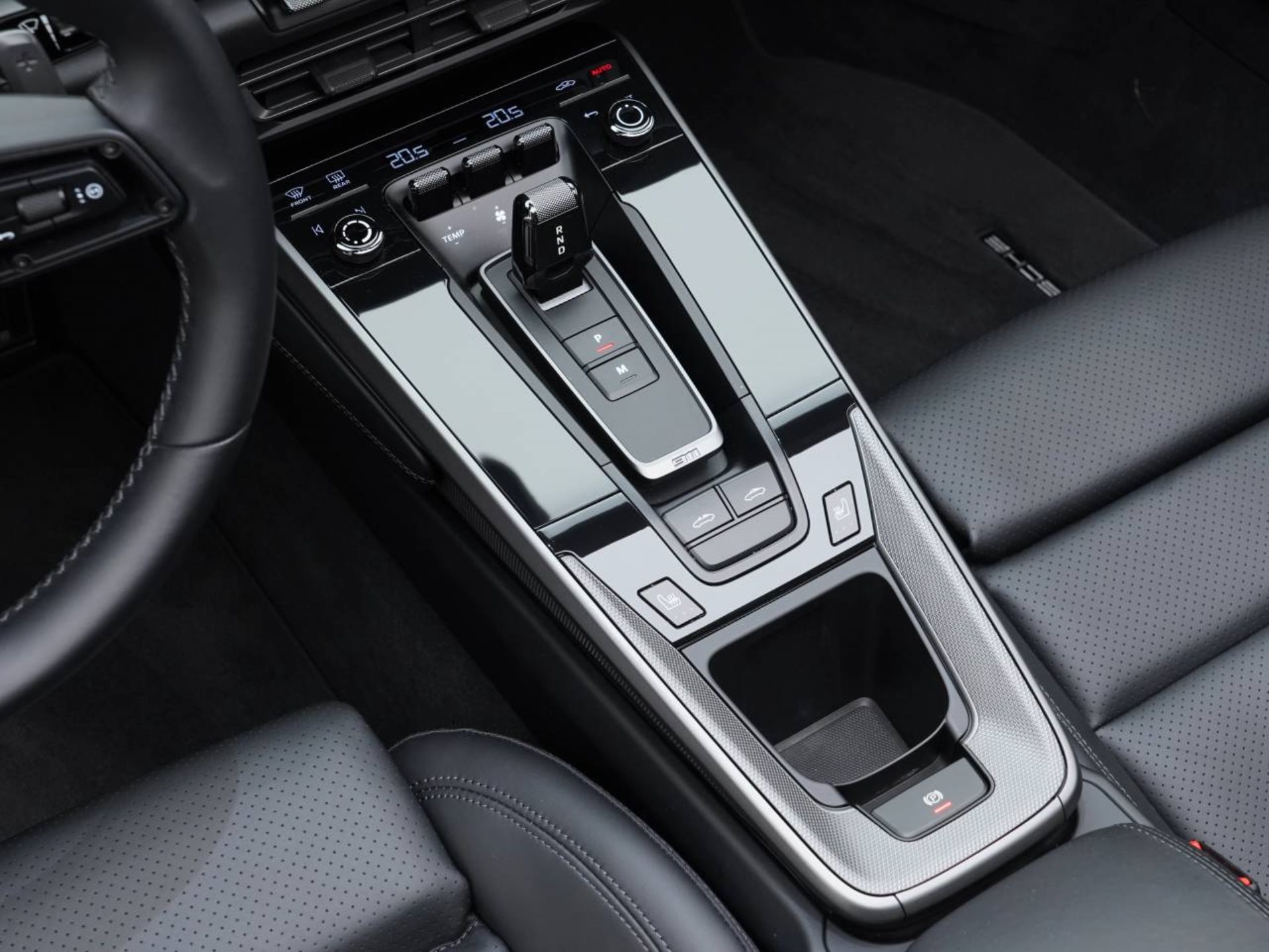 PORSCHE 911 Targa 4S-image-18