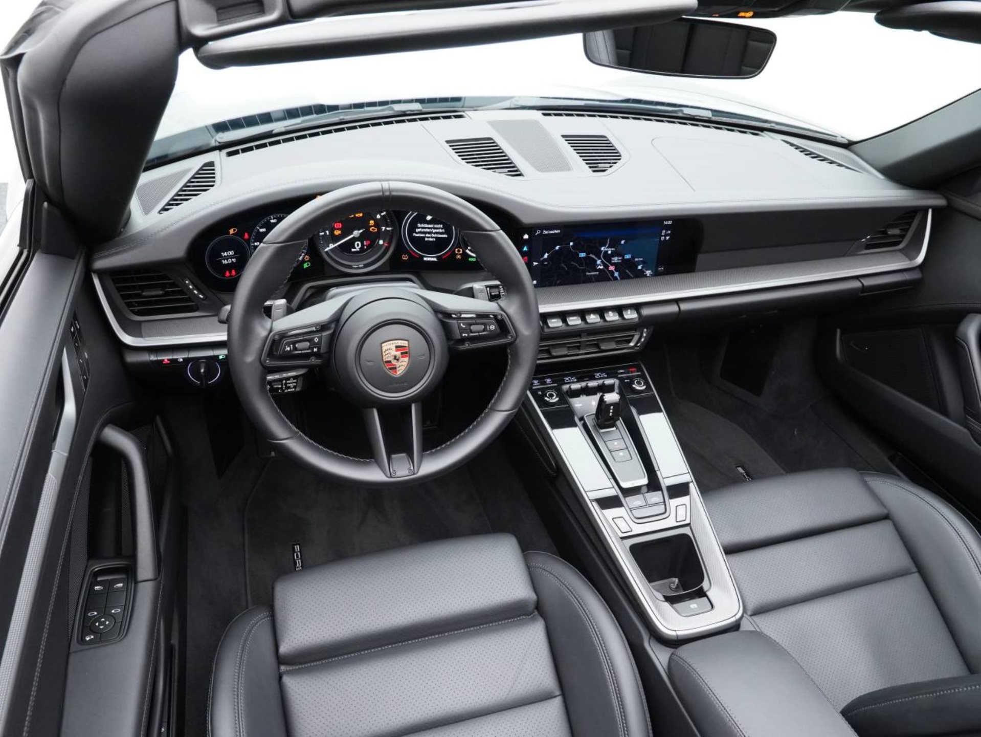 PORSCHE 911 Targa 4S-image-14