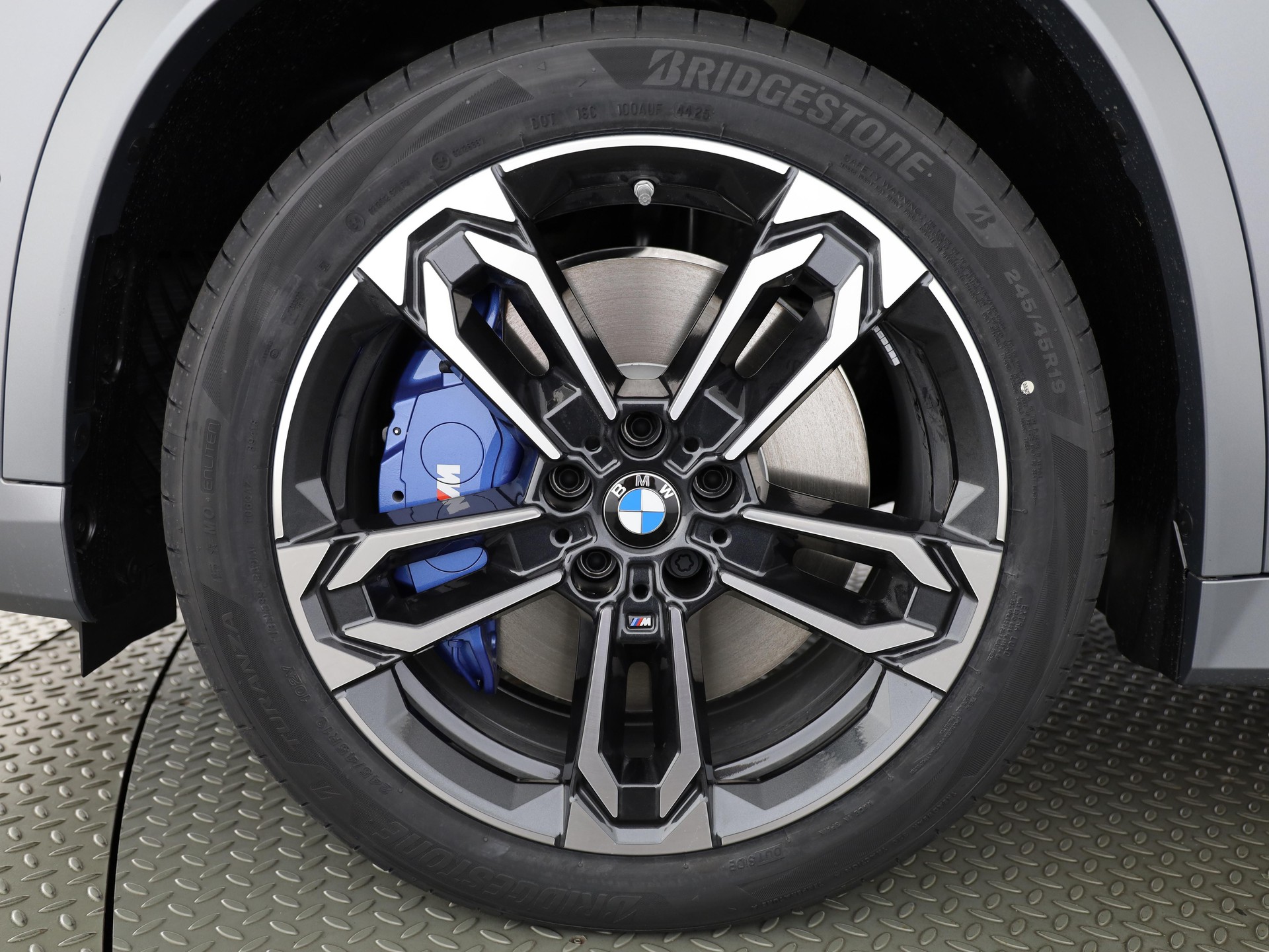 BMW X1 M35i-image-6