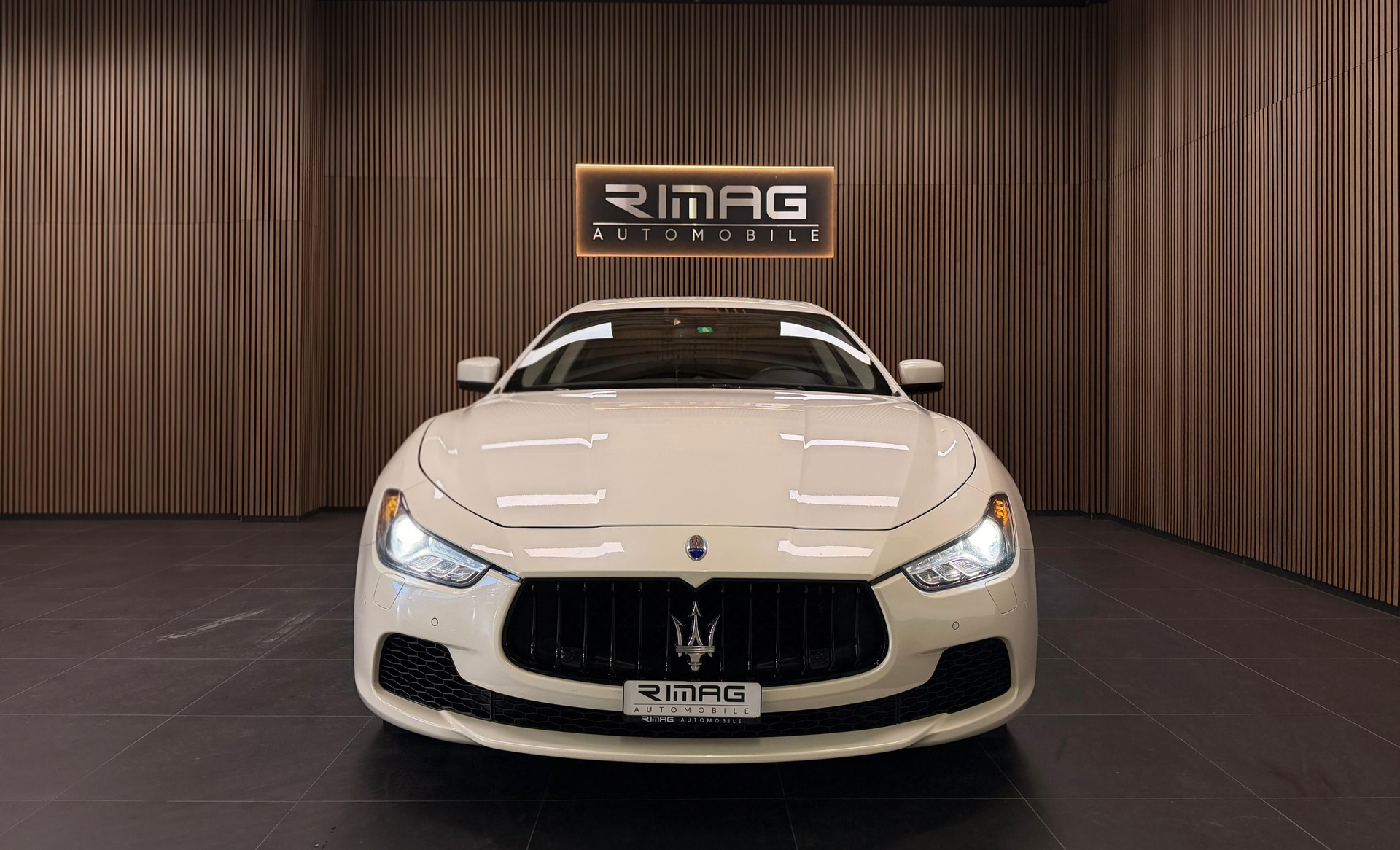 MASERATI Ghibli S Q4 3.0 V6 Automatica-showroom-element-1