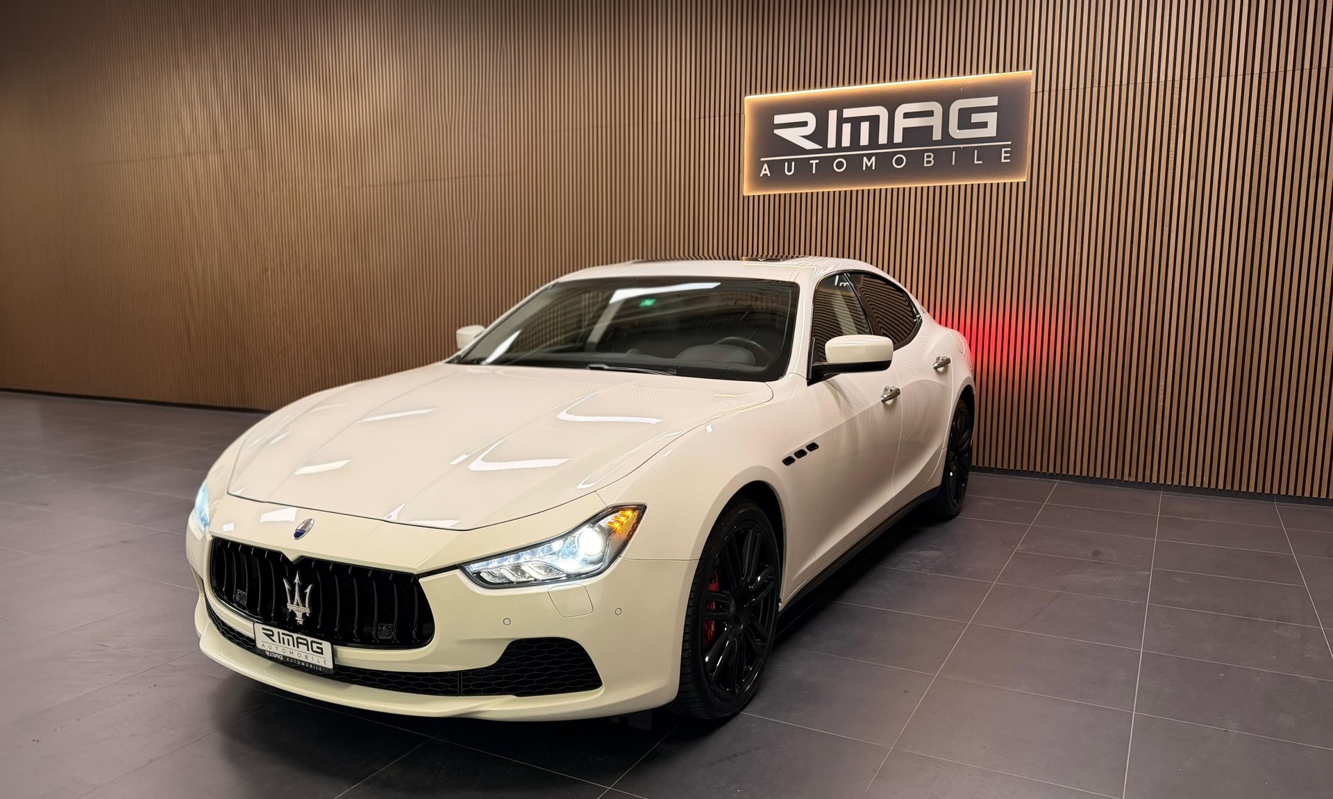MASERATI Ghibli S Q4 3.0 V6 Automatica-showroom-element-2