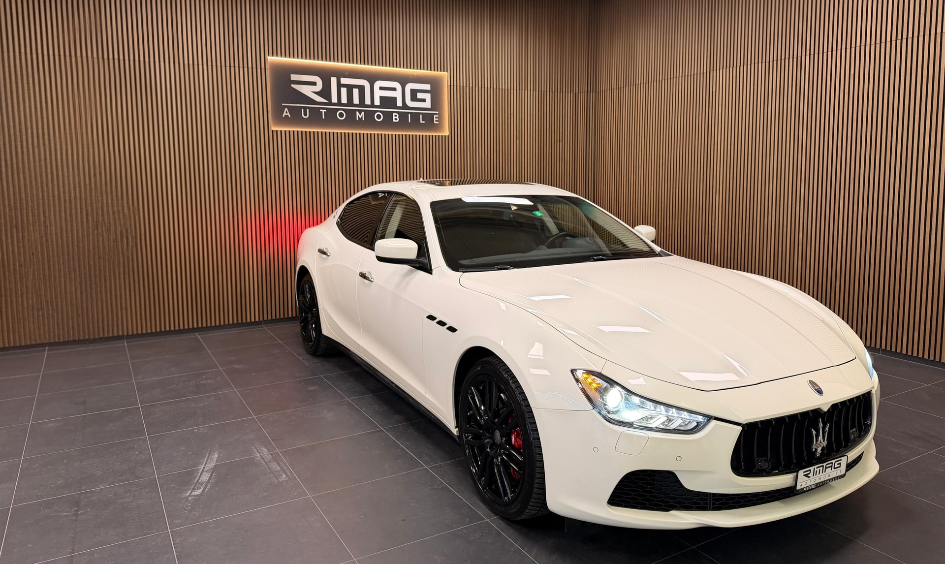 MASERATI Ghibli S Q4 3.0 V6 Automatica-showroom-element-3