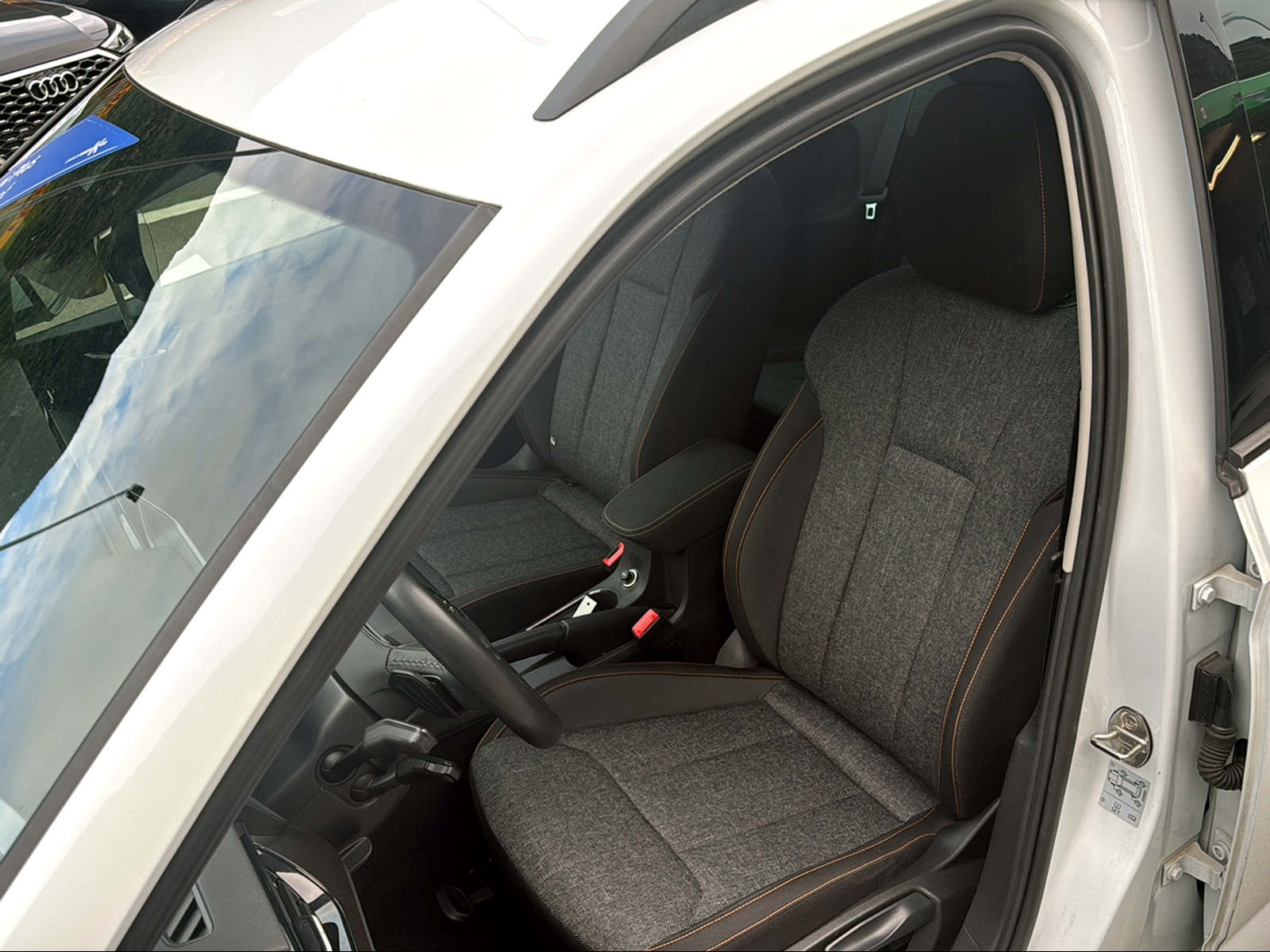 SKODA Kamiq 1.0 TSI Clever DSG-image-9