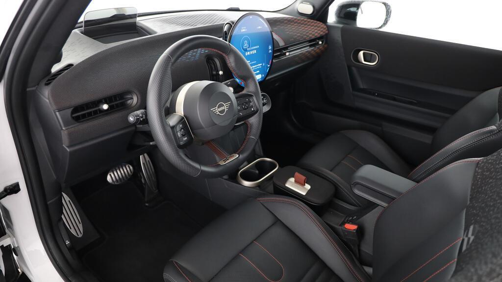 MINI John Cooper Works Cabrio-image-16