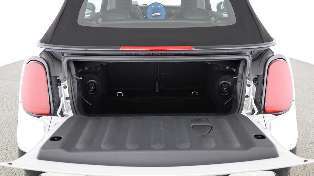 MINI John Cooper Works Cabrio-image-18