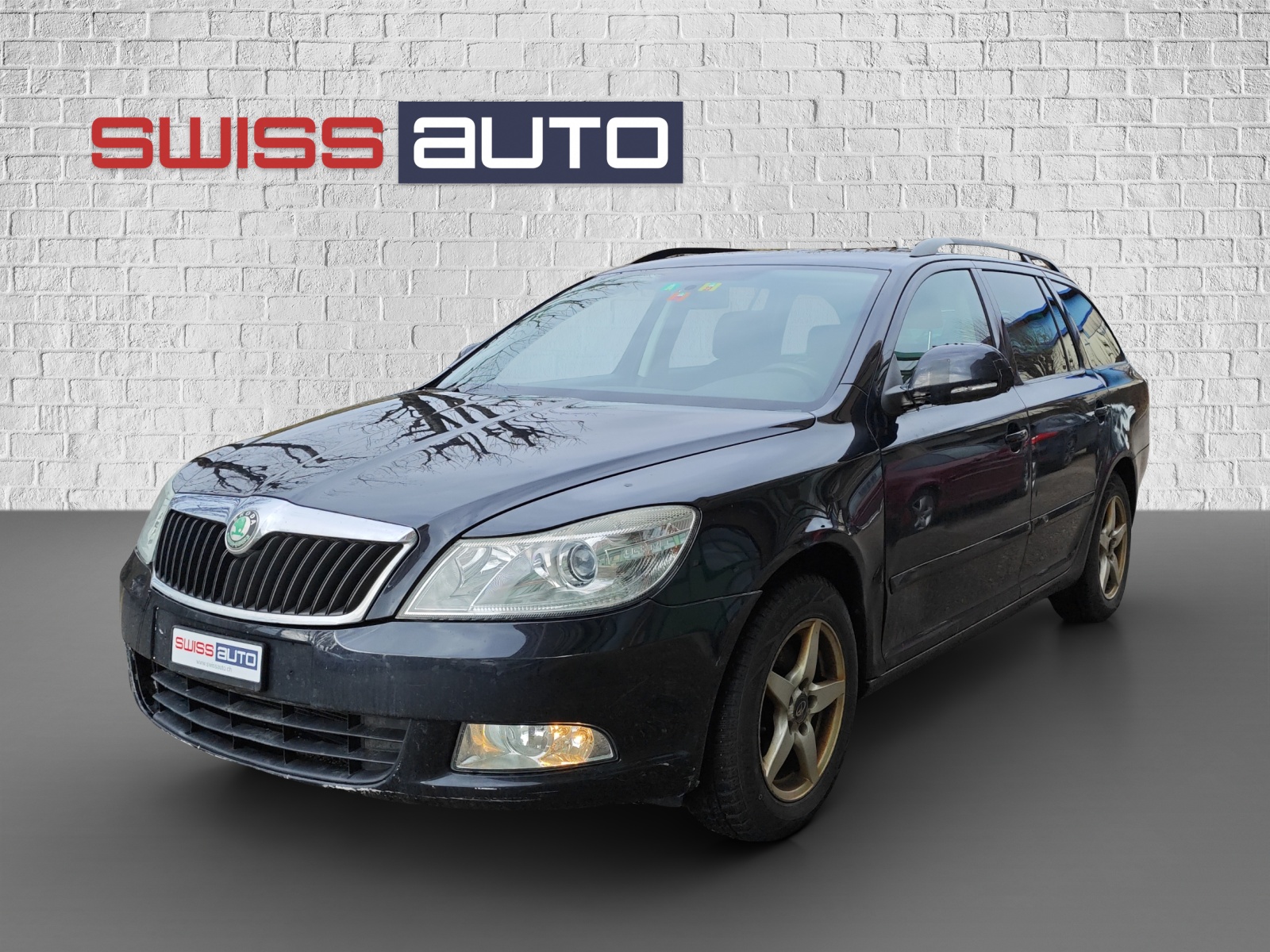 SKODA Octavia Combi 1.8 TSI 50Years 4x4-image-1
