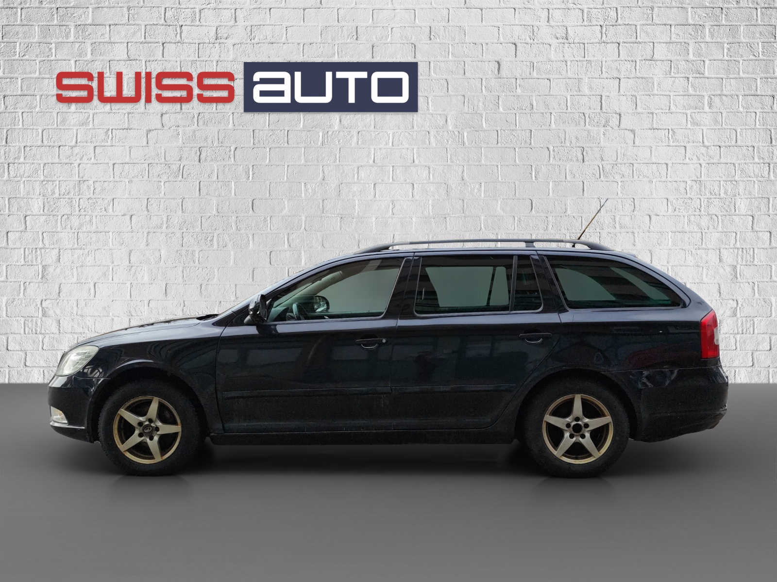 SKODA Octavia Combi 1.8 TSI 50Years 4x4-image-7