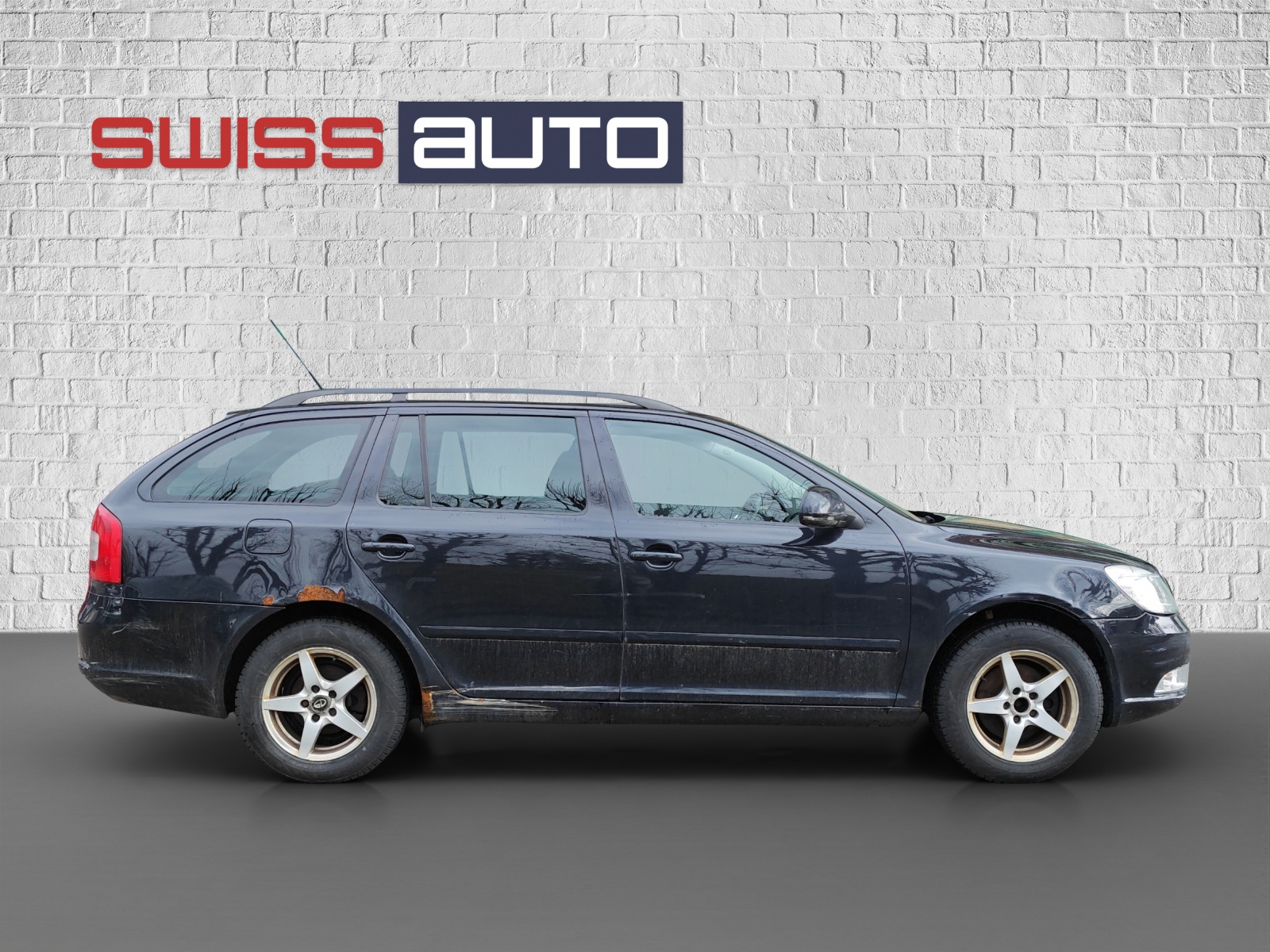 SKODA Octavia Combi 1.8 TSI 50Years 4x4-image-3