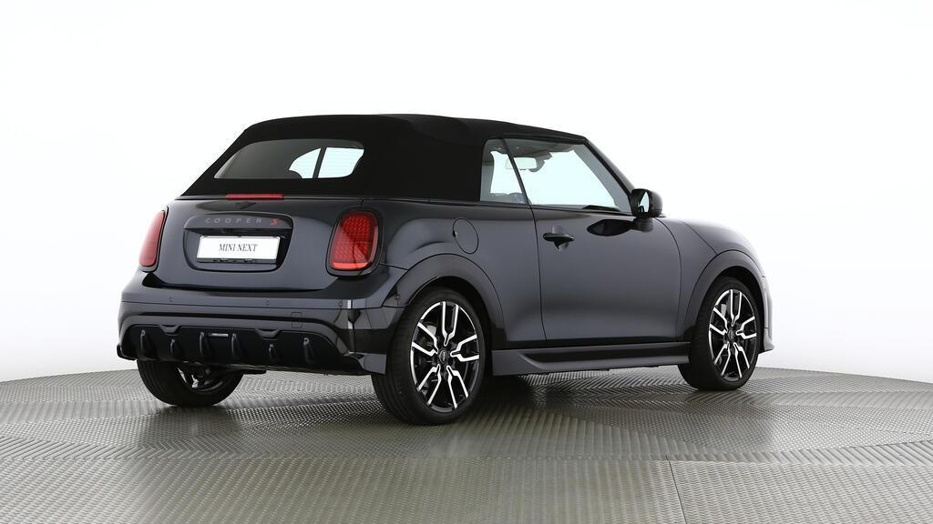 MINI Cooper S Cabrio-image-3