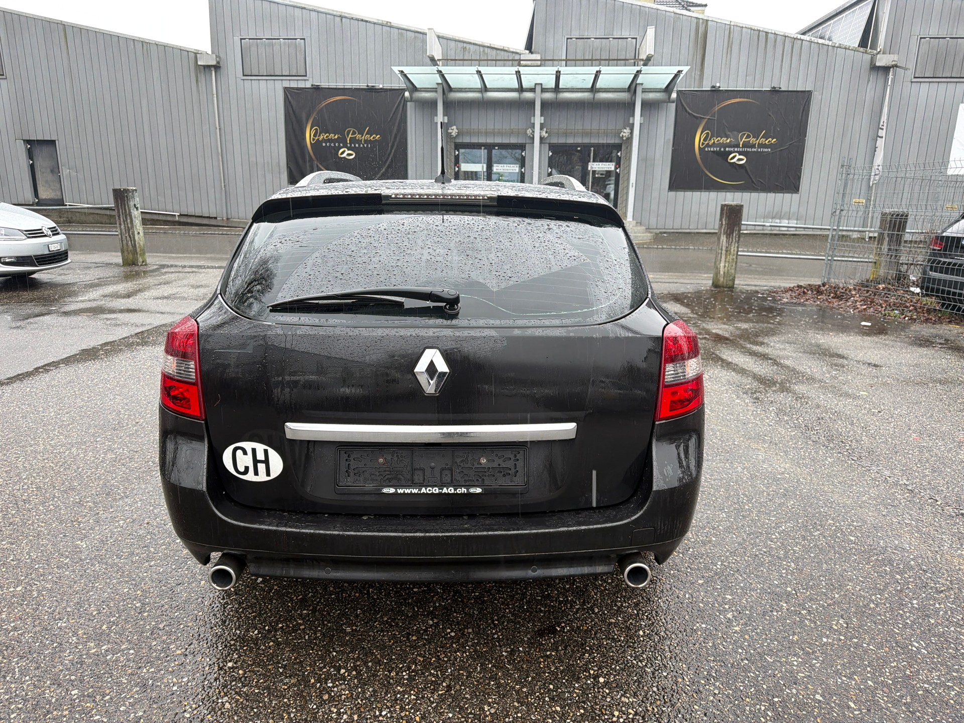 RENAULT Laguna Grandtour 2.0 dCi Expression * Teil-Leder * Klima-auto * Tempomat * PDC H *-image-10
