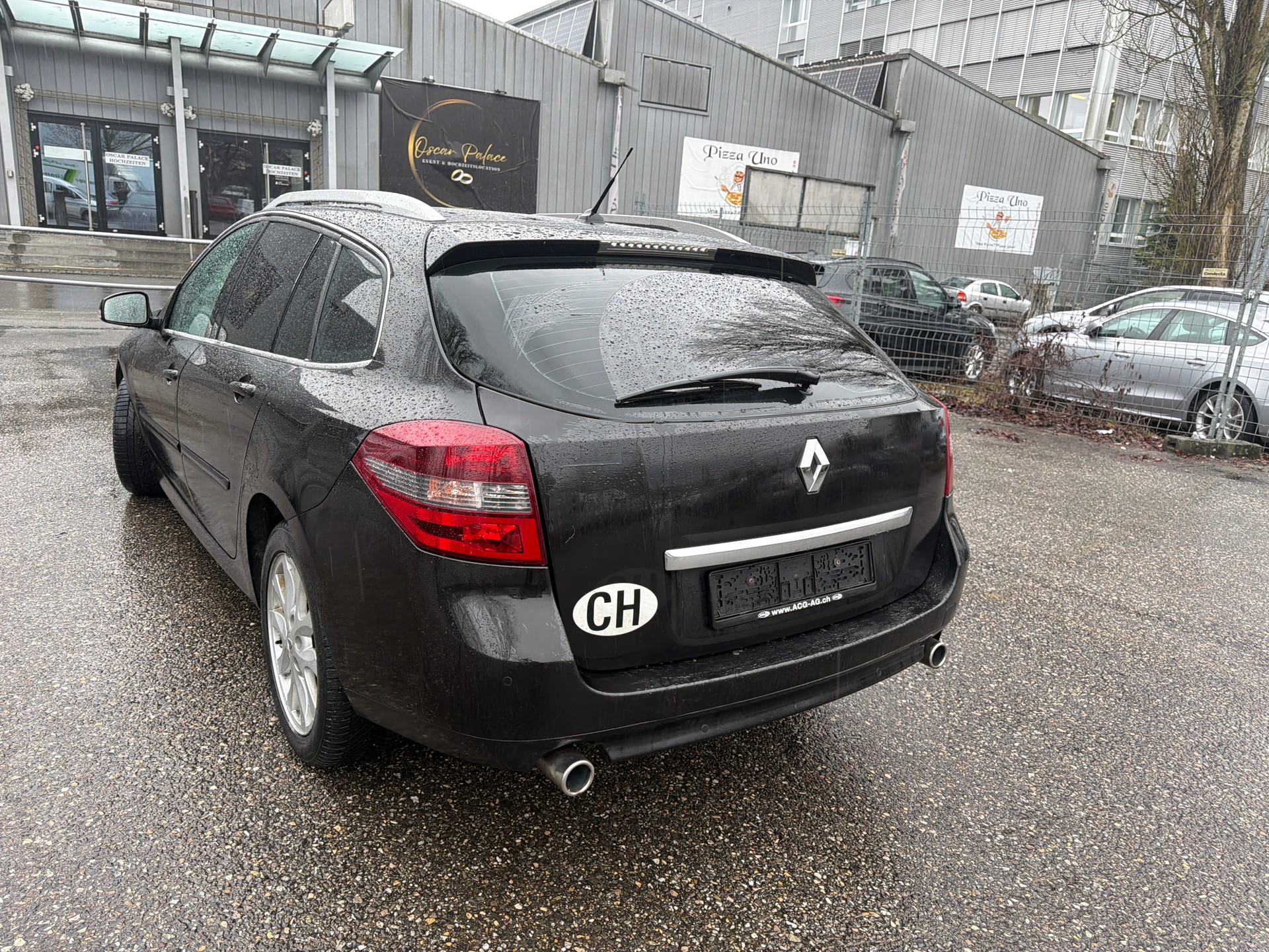 RENAULT Laguna Grandtour 2.0 dCi Expression * Teil-Leder * Klima-auto * Tempomat * PDC H *-image-9