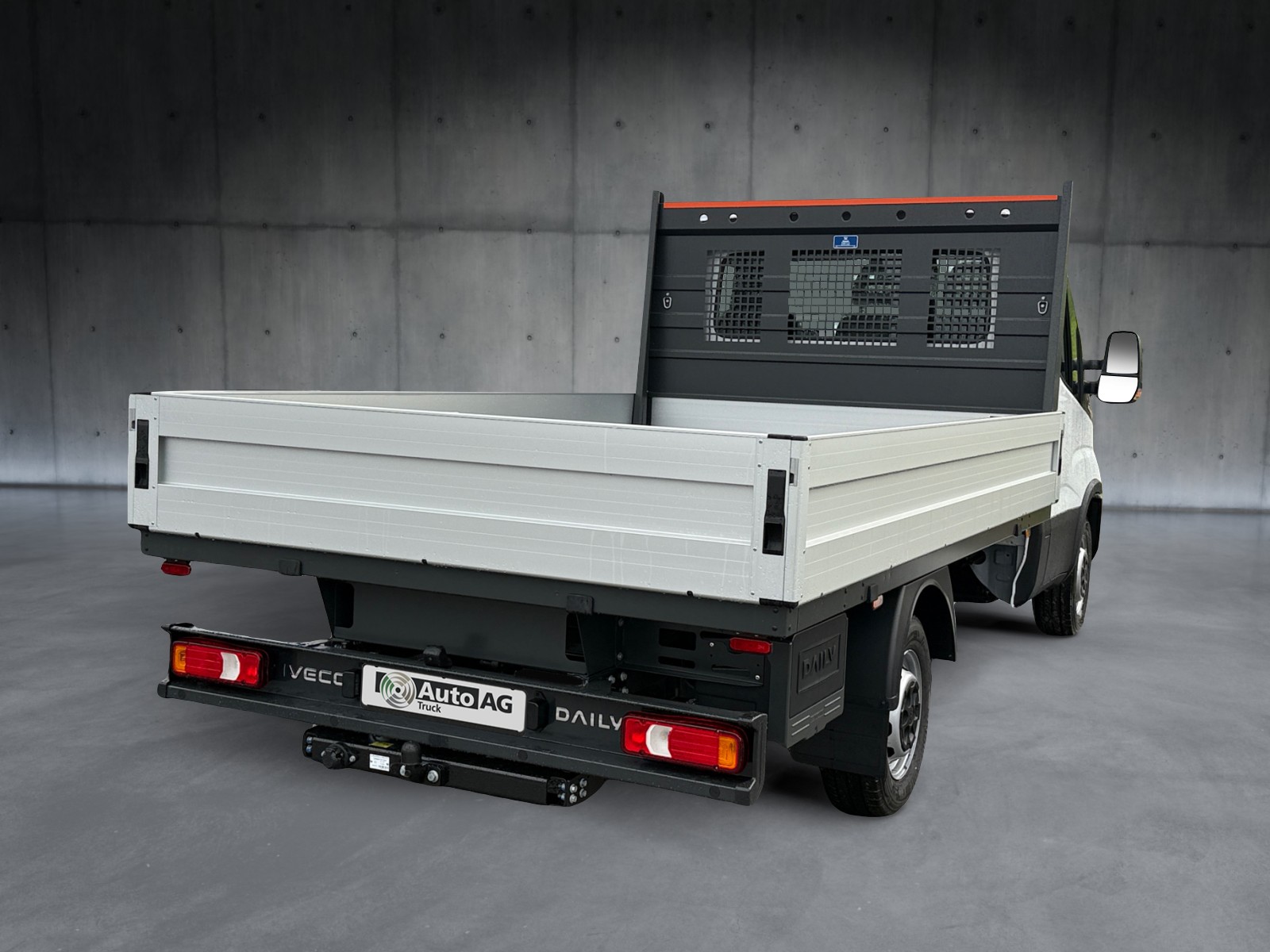 IVECO 35S16A8 mit Werksbrücke Scattolini-image-3