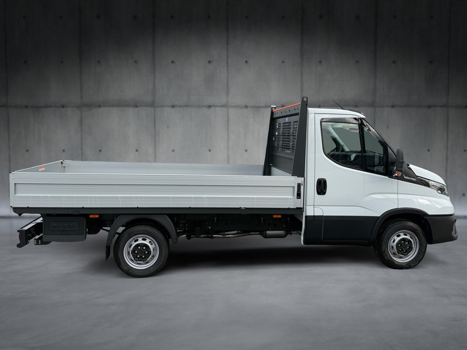 IVECO 35S16A8 mit Werksbrücke Scattolini-image-4