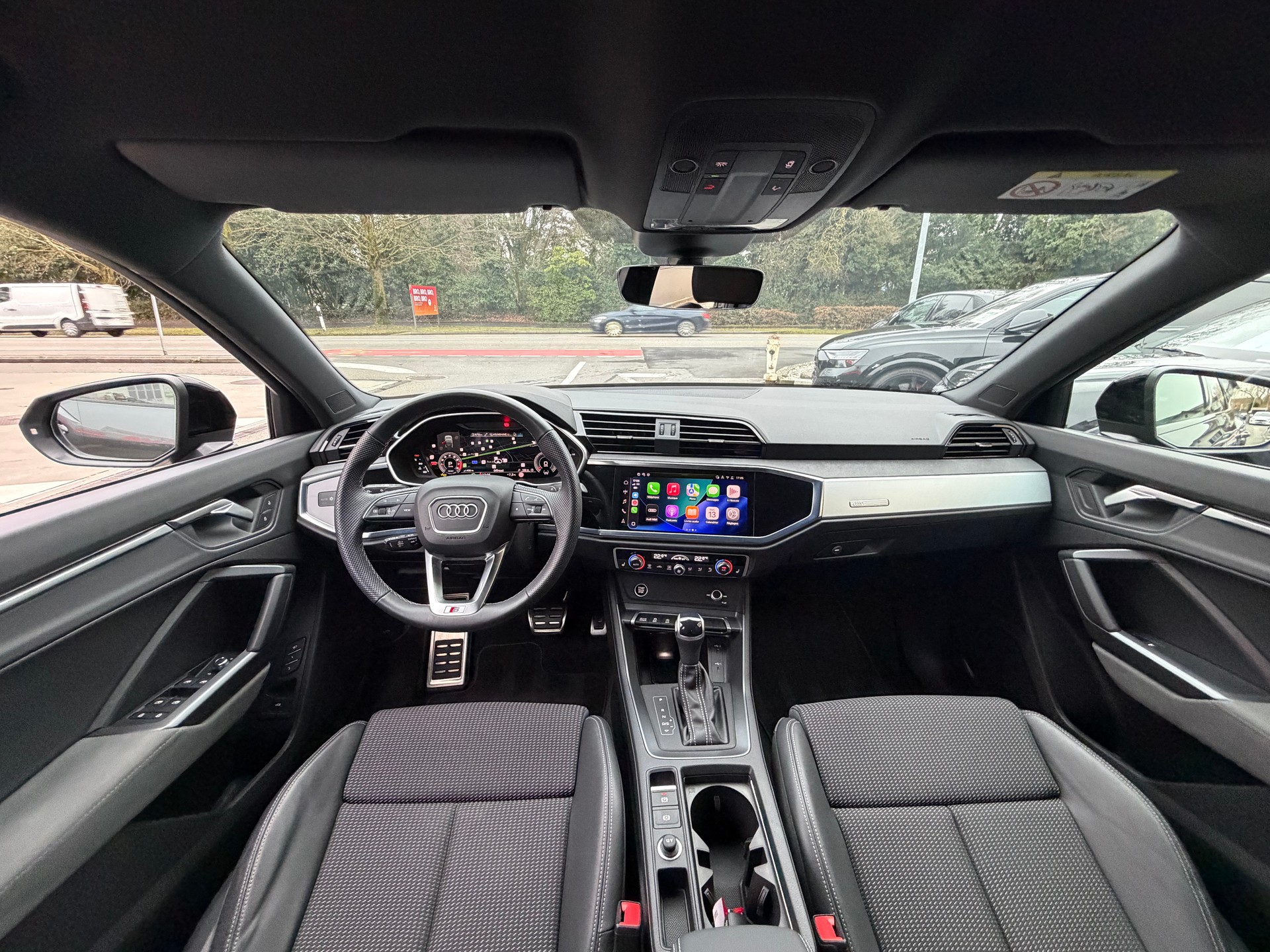 AUDI Q3 Sportback 35 TFSI S line S-tronic-image-14