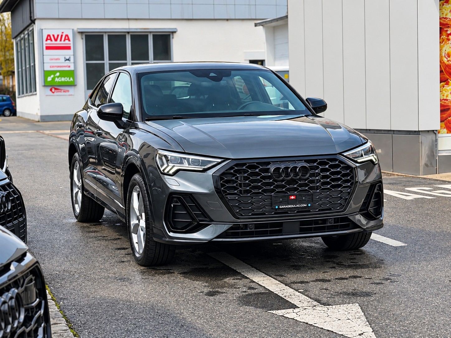 AUDI Q3 Sportback 35 TFSI S line S-tronic-image-2