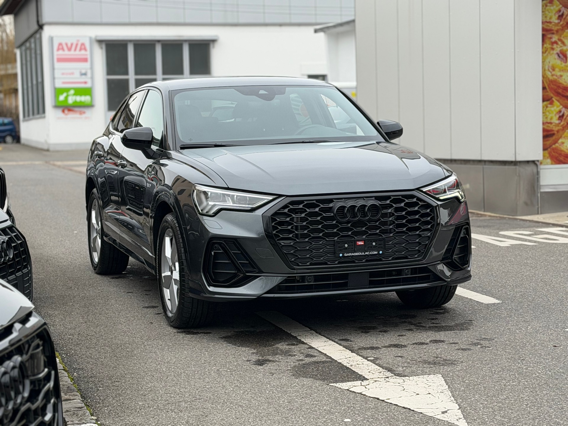 AUDI Q3 Sportback 35 TFSI S line S-tronic-showroom-element-2