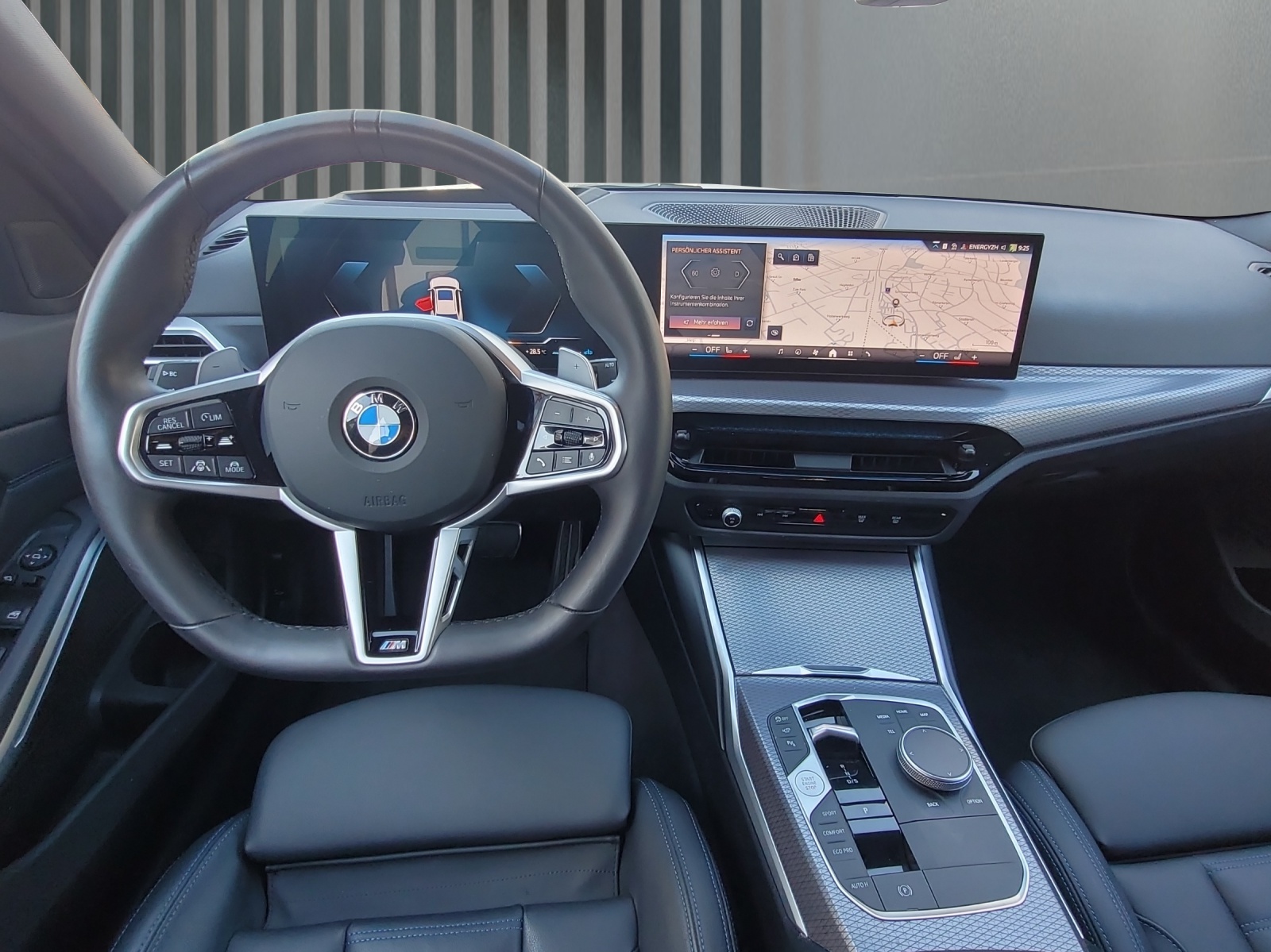 BMW 320d xDrive Touring M Sportpaket-image-9