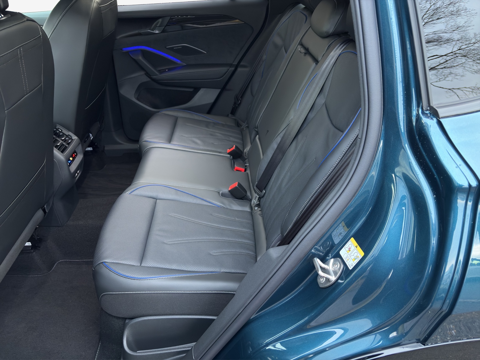 VW Tiguan 2.0 TSI DSG R-Line 4Motion-image-11
