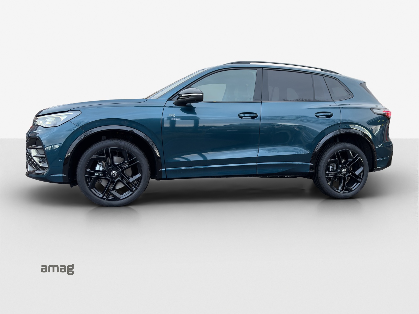 VW Tiguan 2.0 TSI DSG R-Line 4Motion-image-1