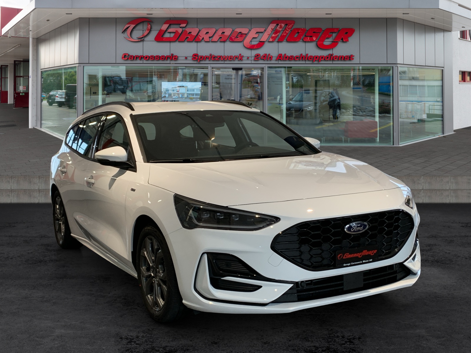 FORD Focus SW 1.0i EcoB Hybrid 155 ST-Line-image-2