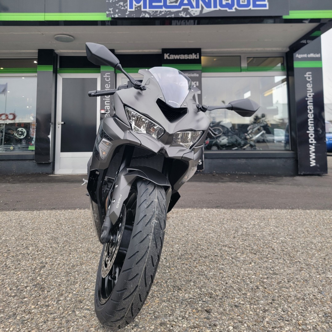 KAWASAKI Ninja ZX-4RR (35KW)-image-13