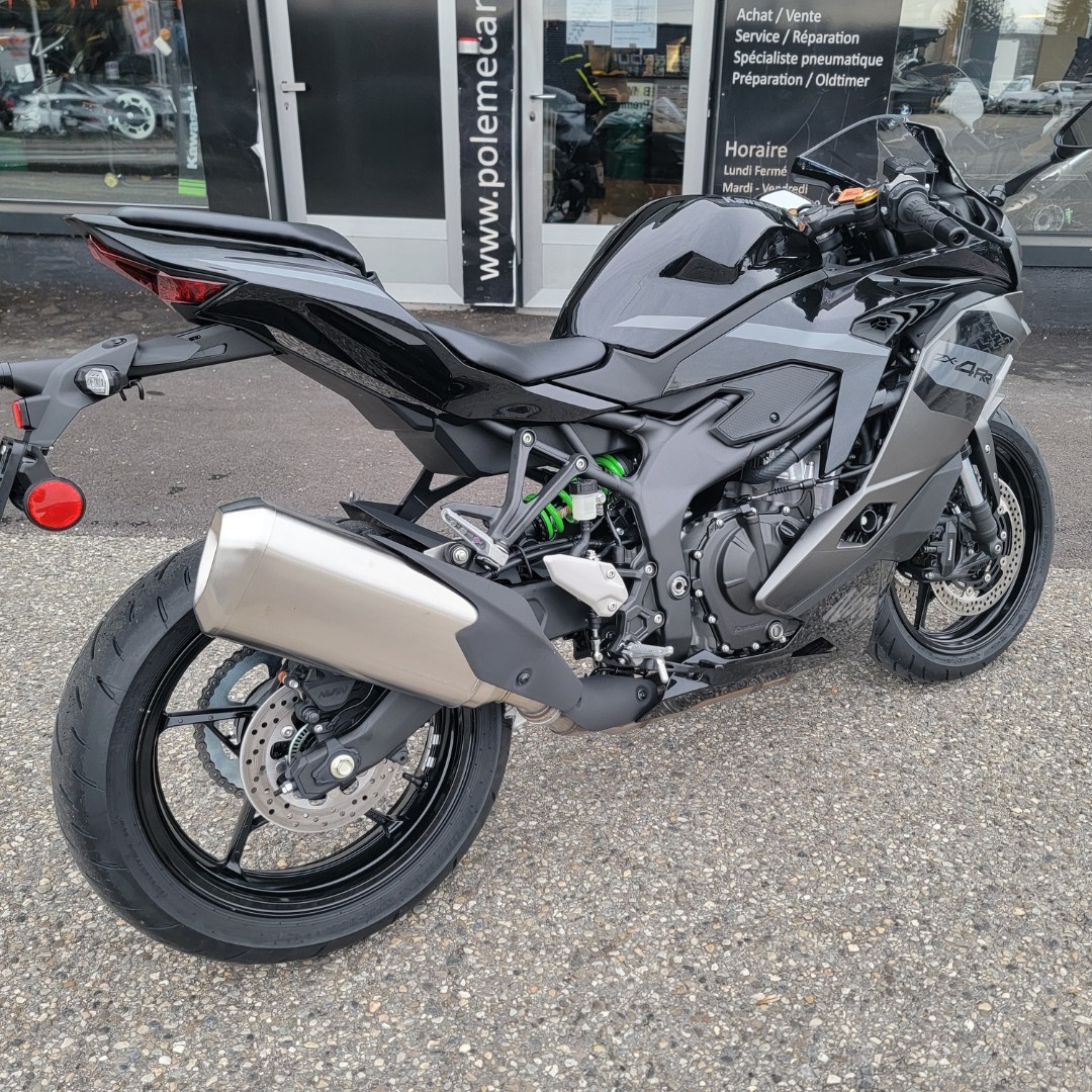 KAWASAKI Ninja ZX-4RR (35KW)-image-7