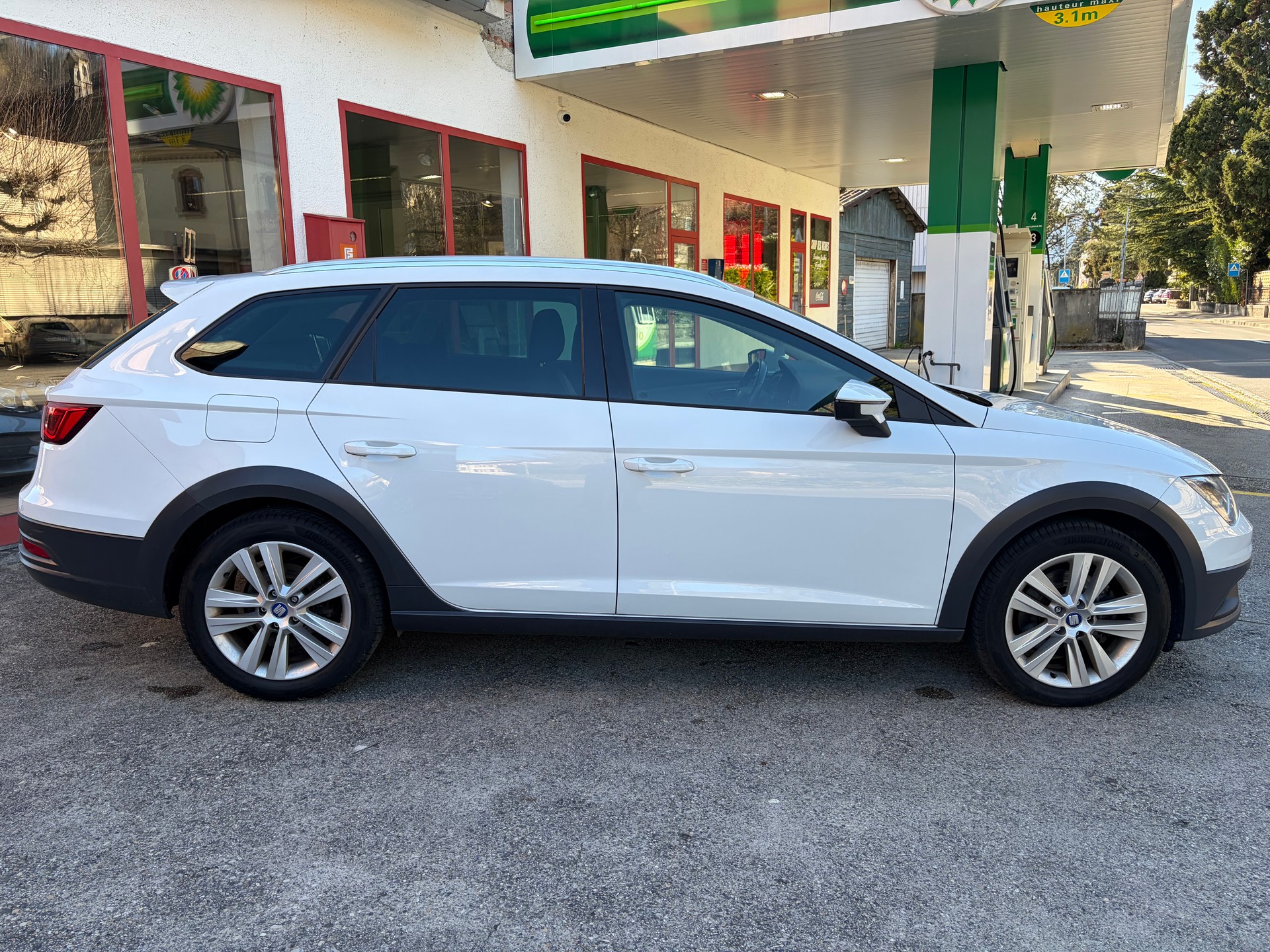 SEAT Leon ST 2.0 TDI X-Perience 4Drive DSG-image-4