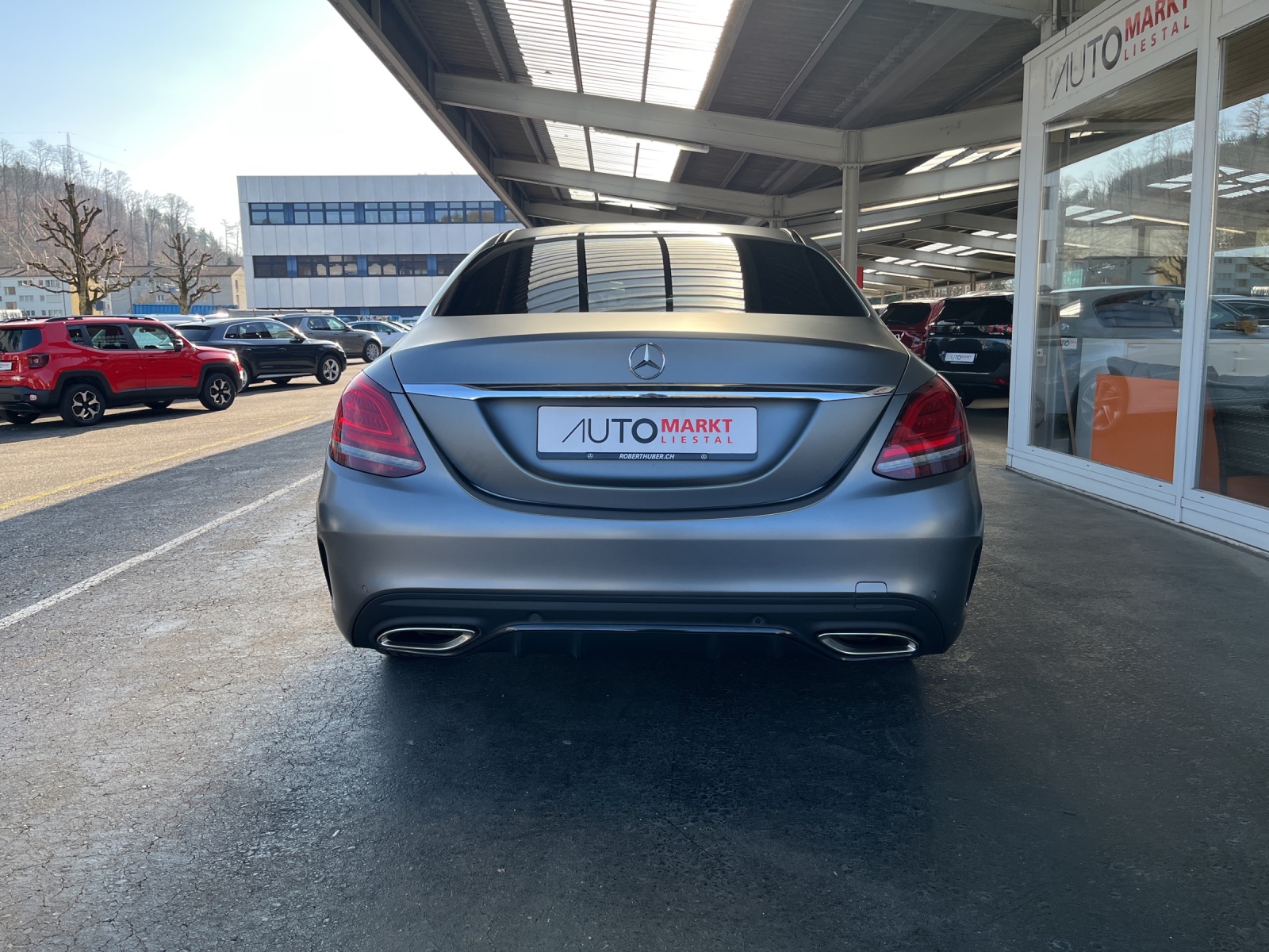 MERCEDES-BENZ C 200 4Matic AMG Line 9G-Tronic-image-3