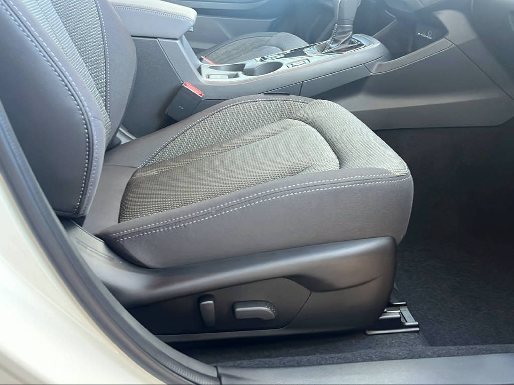 SUBARU Crosstrek 2.0i e-Boxer Swiss Plus Model 2026-image-17