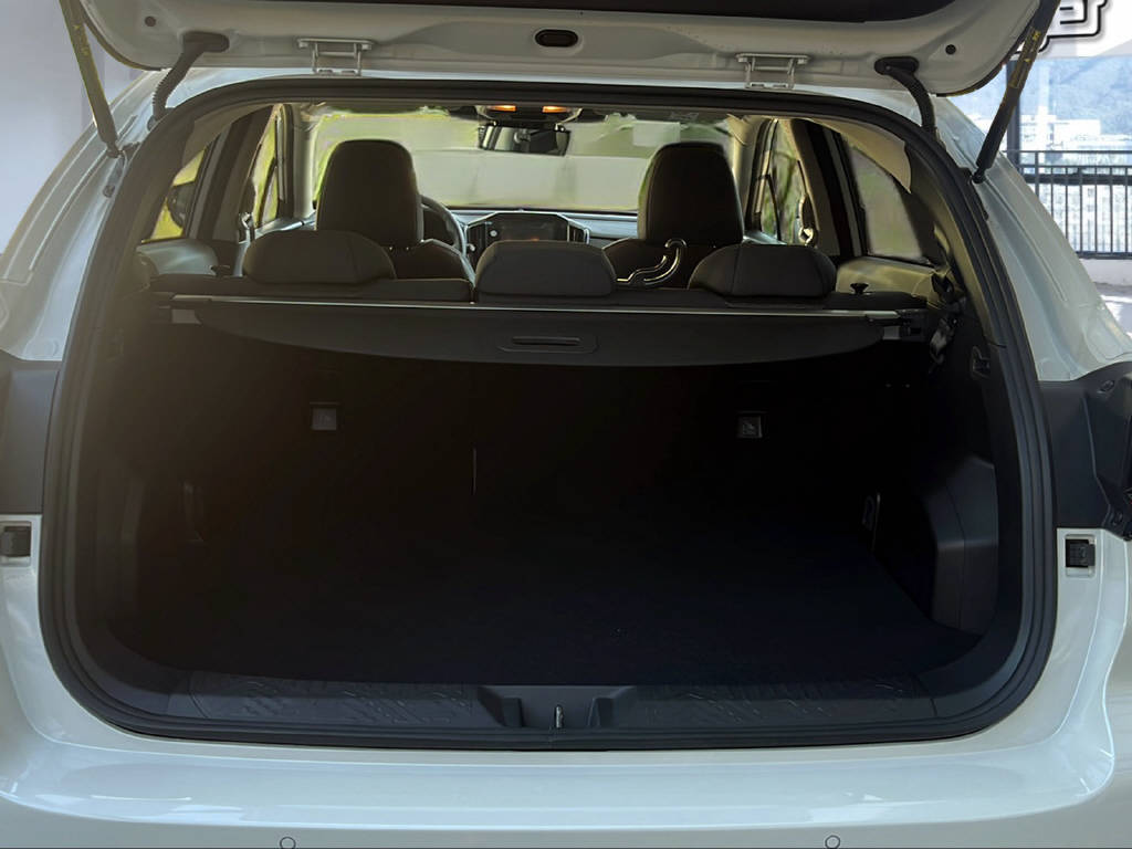 SUBARU Crosstrek 2.0i e-Boxer Swiss Plus Model 2026-image-19
