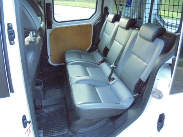 FORD Transit Connect Van T220 DCIV 1.5 TDCi Ambiente-image-7