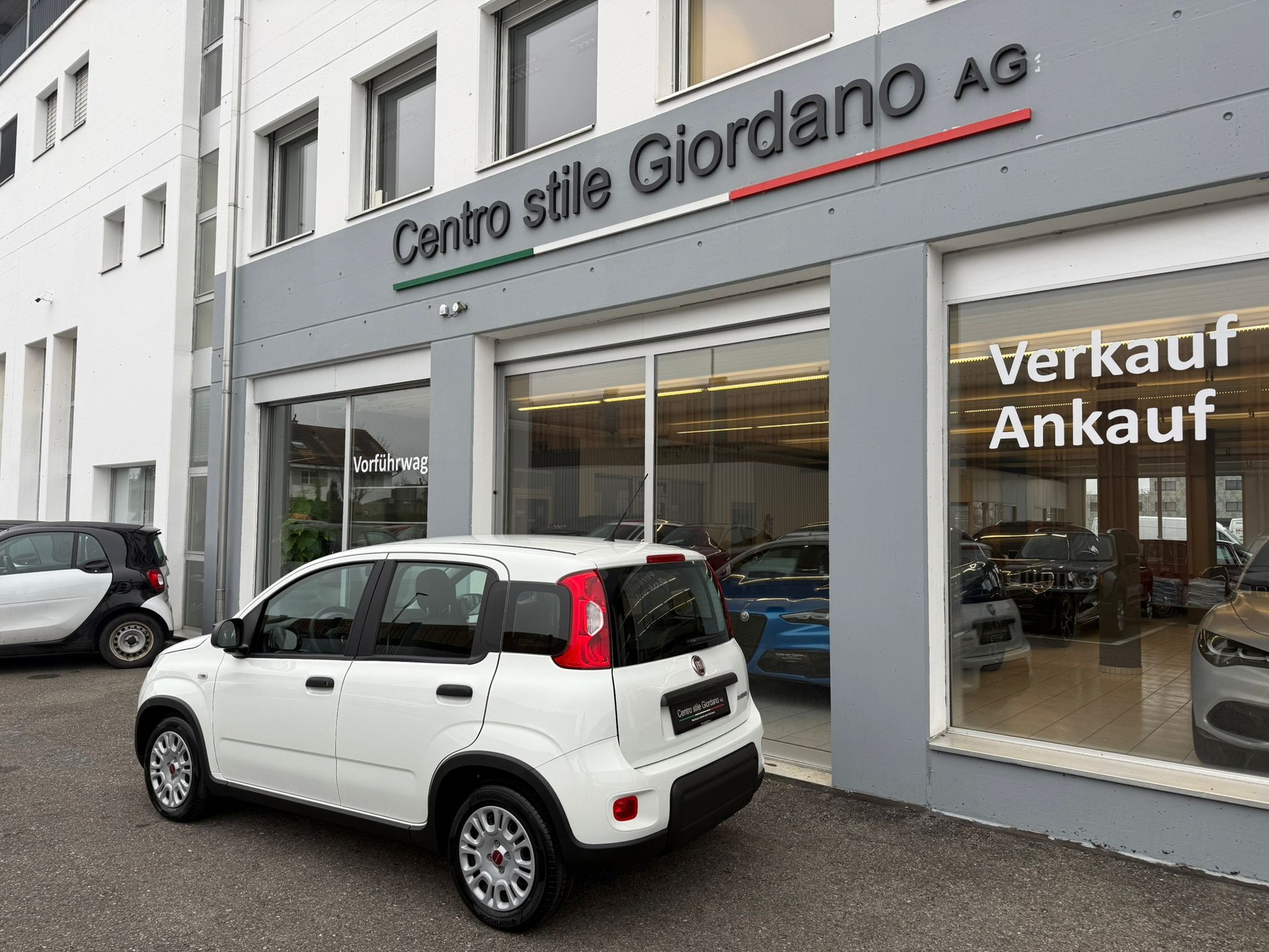 FIAT Panda 1.0 MHEV Cult-image-2