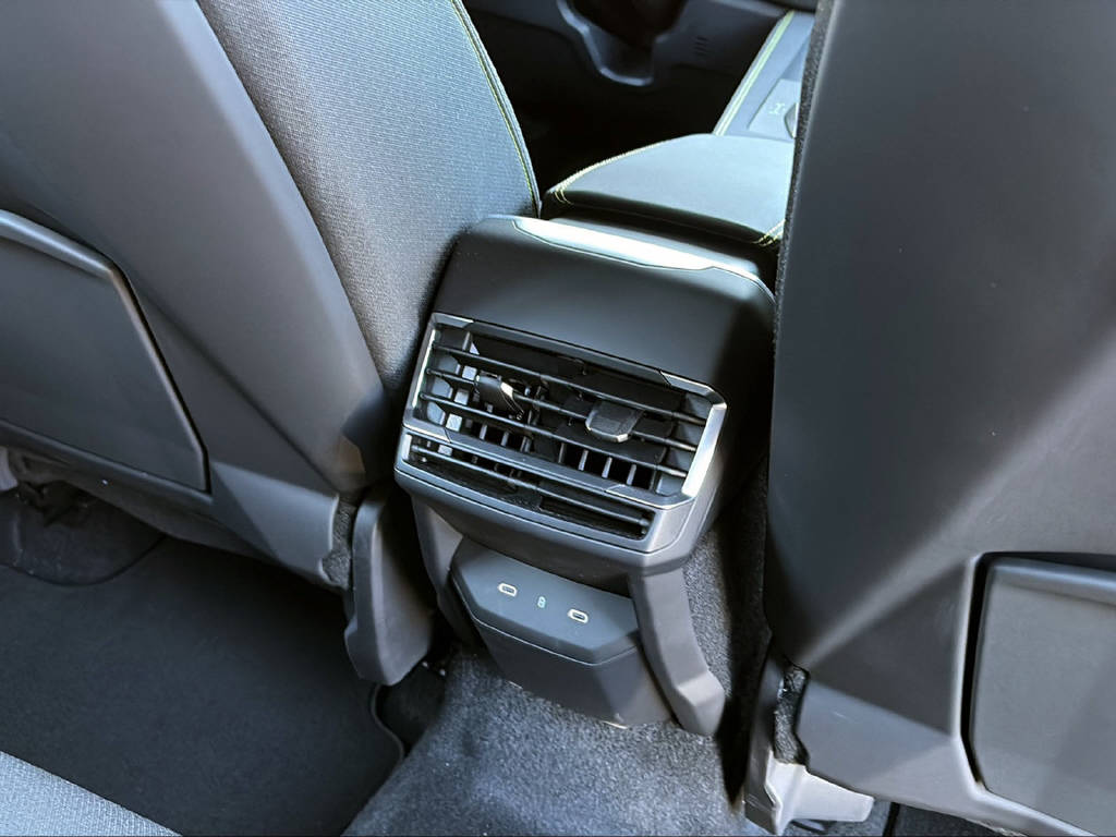 LYNK & CO 01 1.5 PHEV Core-image-17