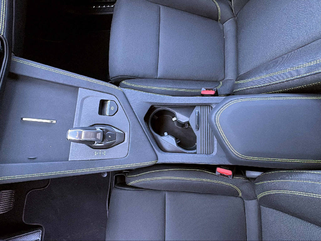 LYNK & CO 01 1.5 PHEV Core-image-20