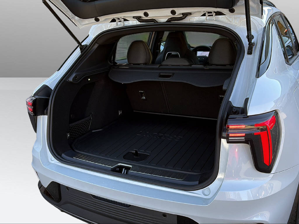 LYNK & CO 01 1.5 PHEV Core-image-23