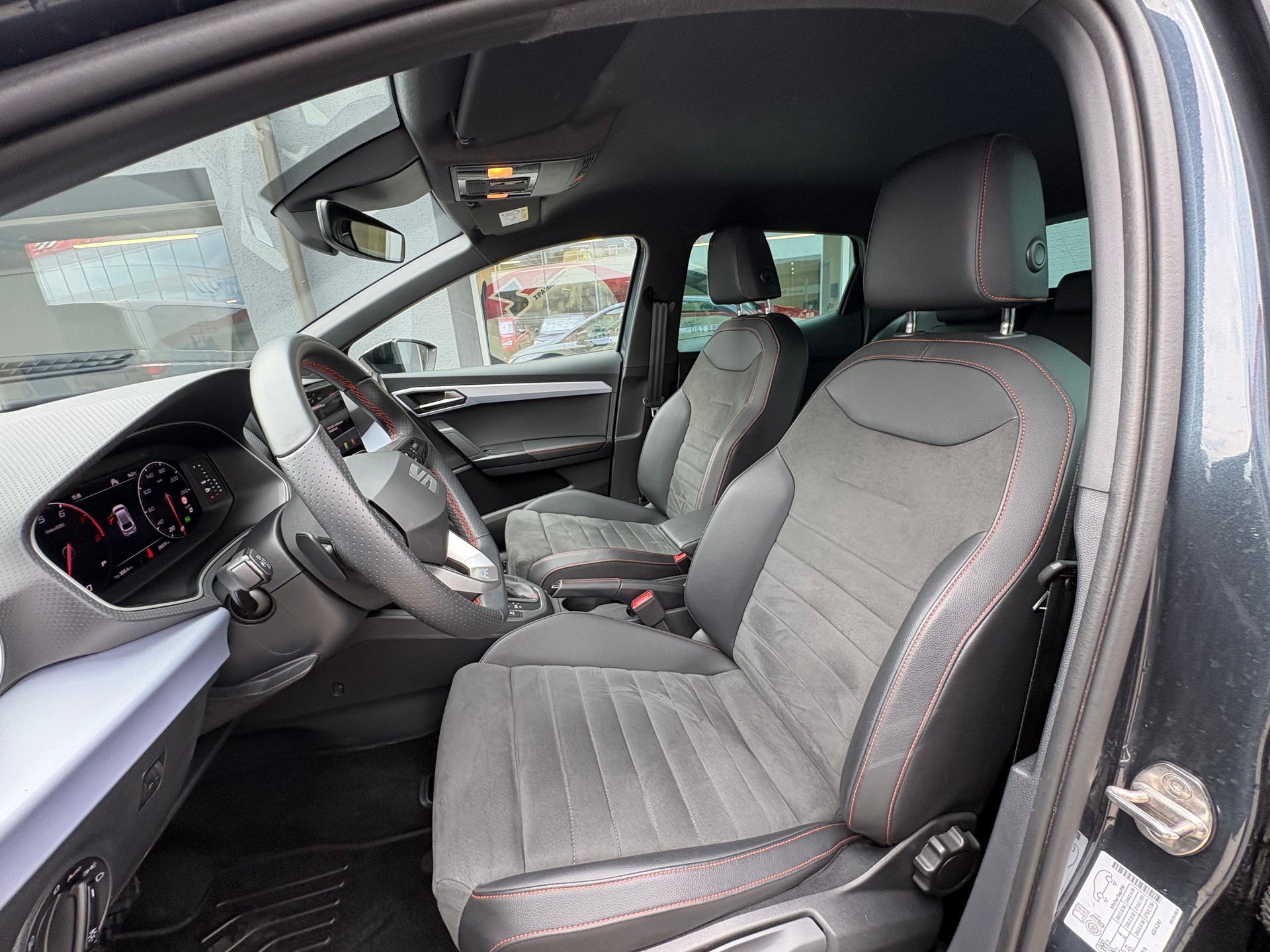 SEAT Ibiza 1.0 EcoTSI FR DSG-image-5