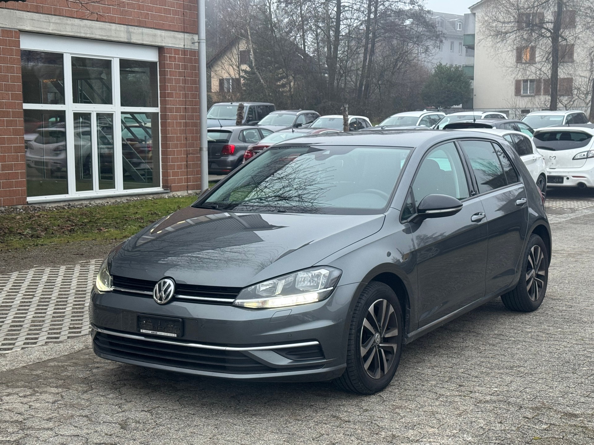 VW Golf 1.6 TDI Comfortline DSG-image-1