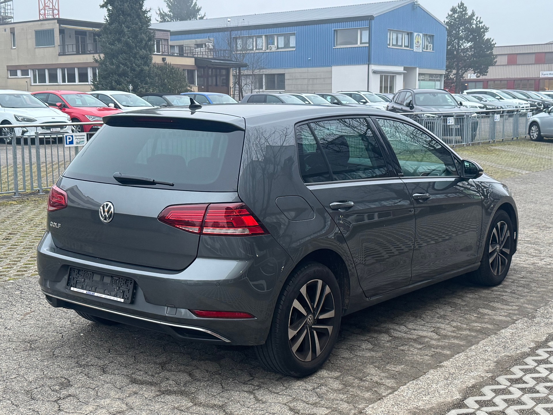 VW Golf 1.6 TDI Comfortline DSG-image-3